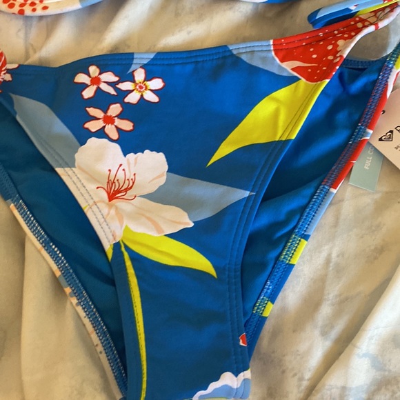 roxy bikini set nwt small - Picture 2 of 5
